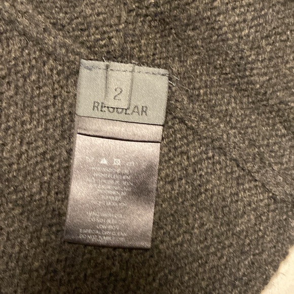 Gray Knitted Poncho with Ribbed Texture and High Neckline - Picture 5 of 5